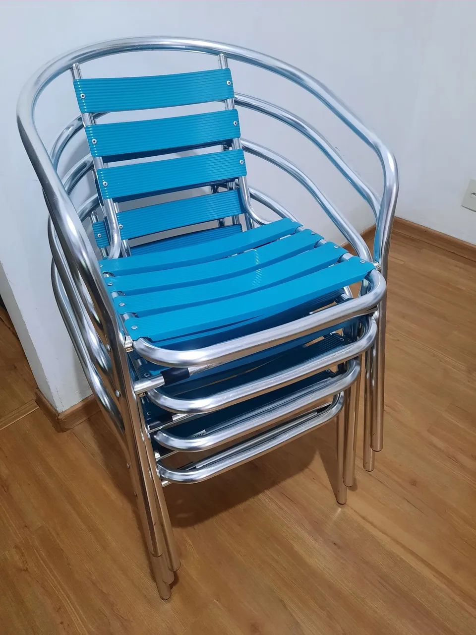 CADEIRAS EM ALUMÍNIO DE ALTA QUALIDADE  - Foto 2