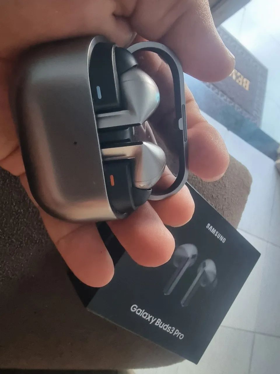 Fone Samsung Galaxy Buds 3 pro - Foto 6