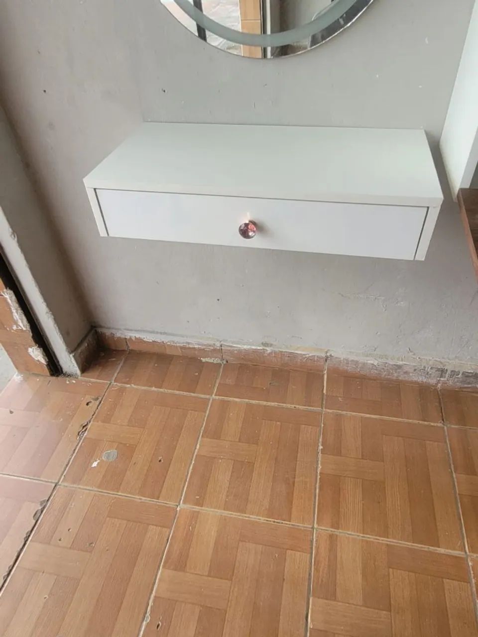 Penteadeira suspensa