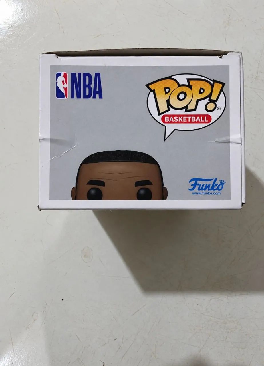 Funko Pop LeBron James #172 - Com Caixa - Foto 4