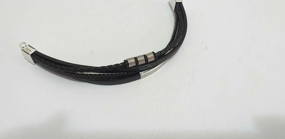 Pulseira Masculina Vintage com fechamento de imã - cor preta - Foto 3