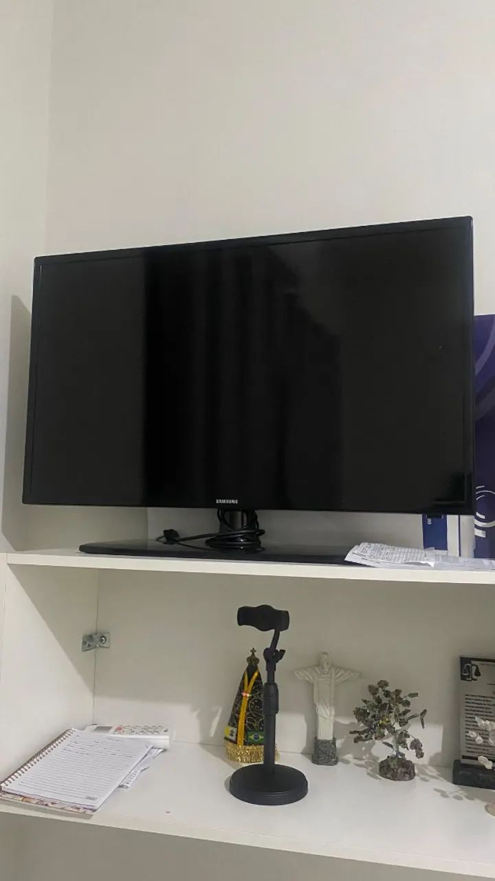 TV SAMSUNG LED 32 - Excelente estado