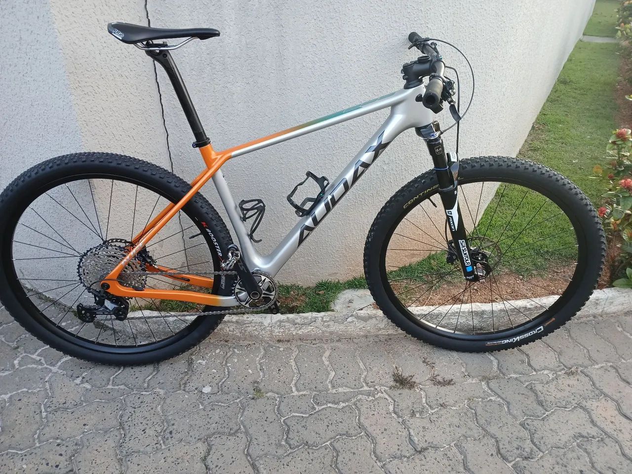 Audax cabono Auge 555 tamanho L com SLX