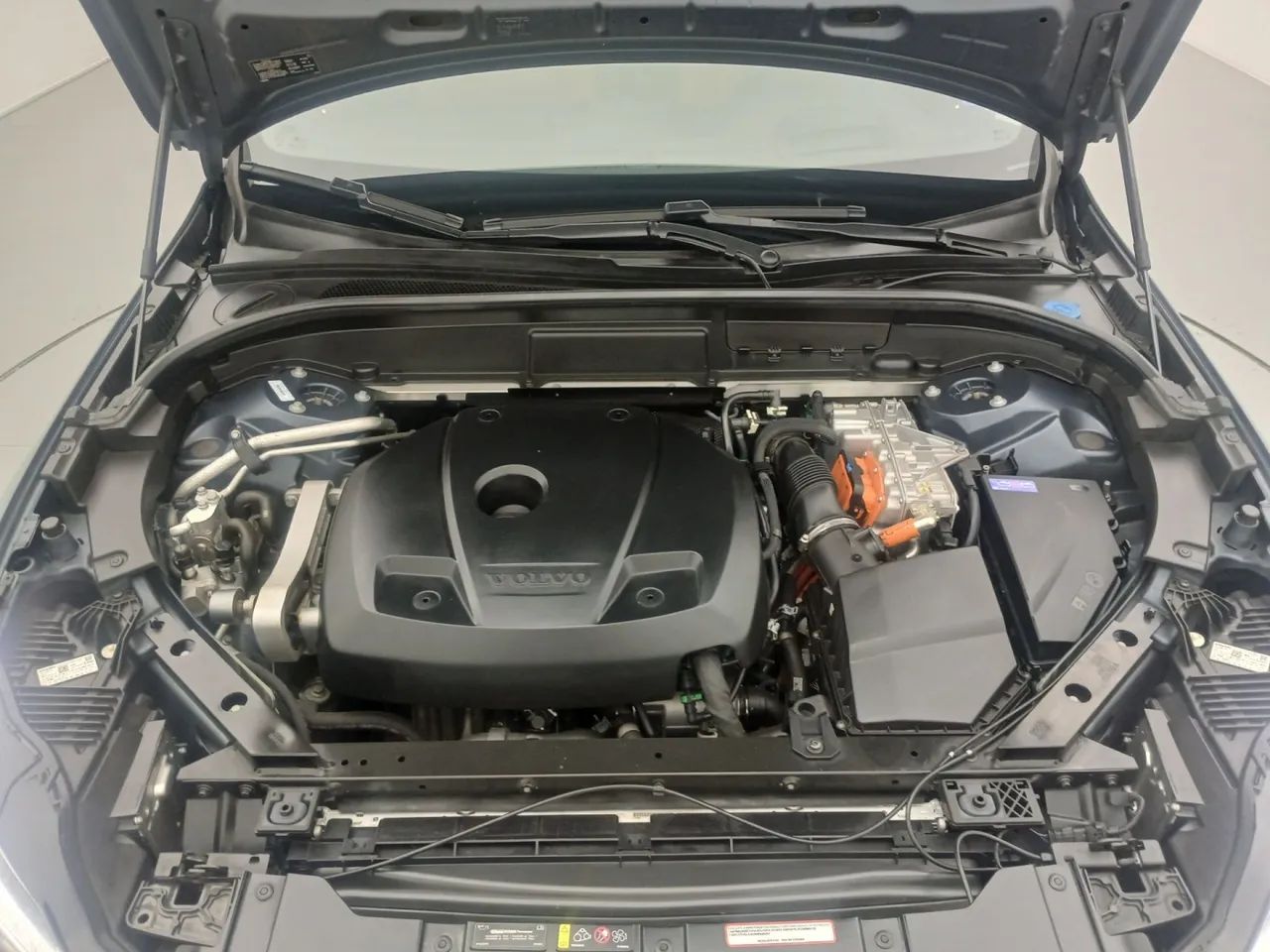 Volvo XC 60 XC 60 T-8 Híbrido Insc. Express. 2.0 AWD, foto 10 de 18