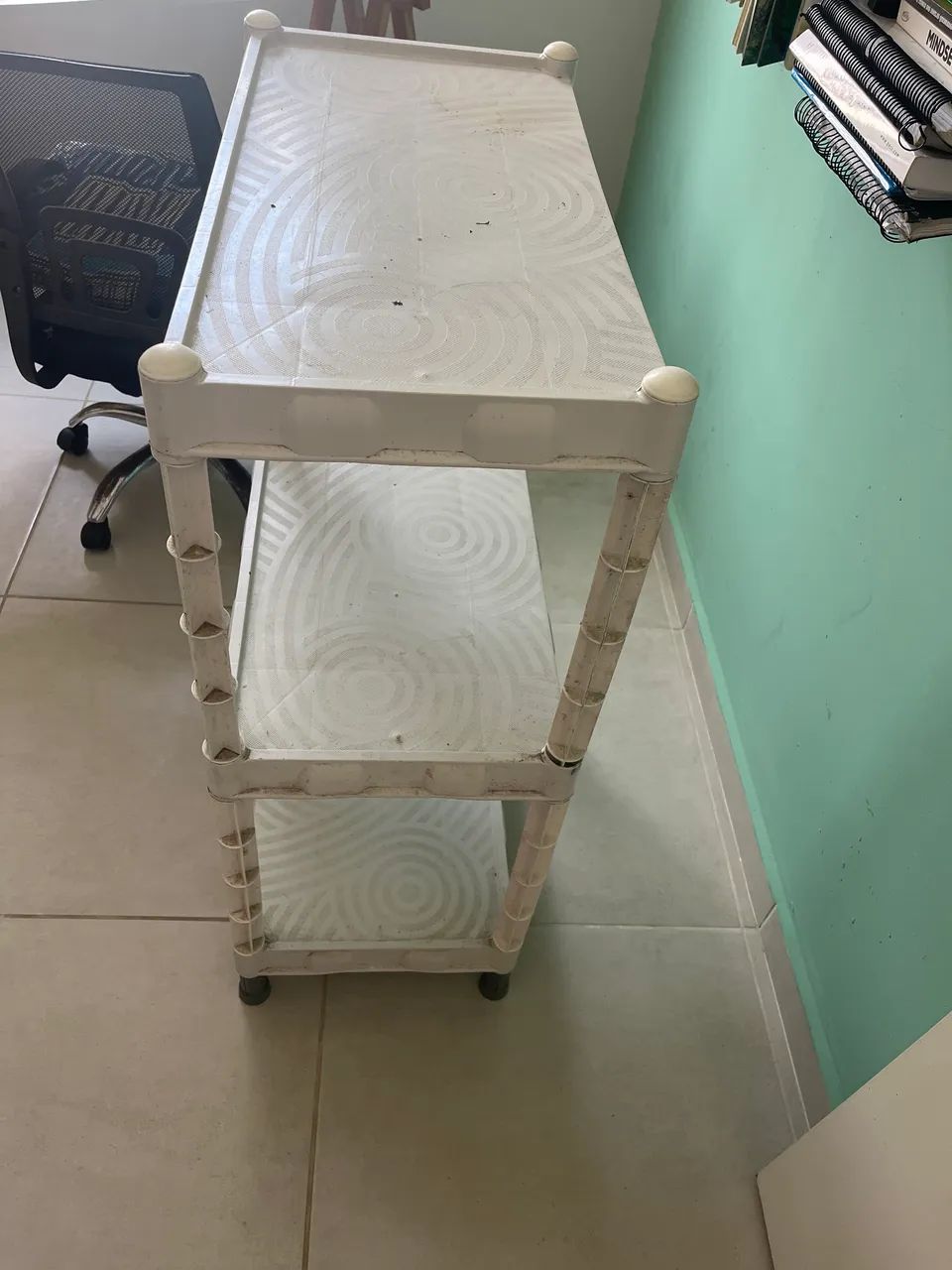 Prateleira de plástico branca 3 andares - Foto 2