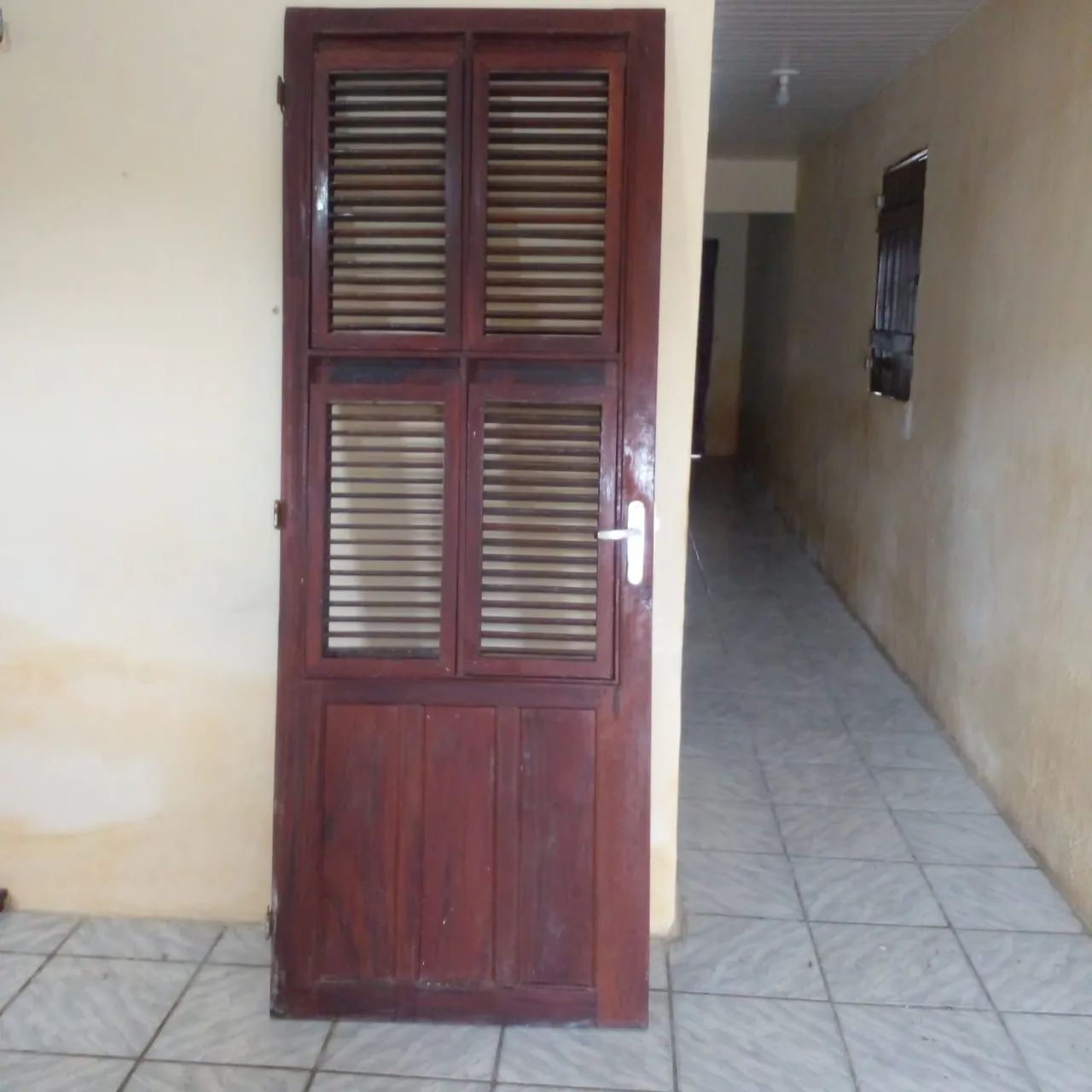 Door 445638911900395520
