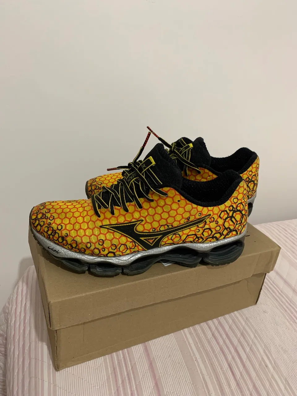 Mizuno pro 7 e 9 - Calçados - Área Rural de São Sebastião