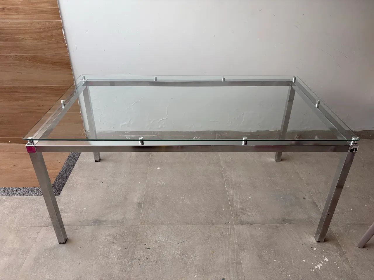 Mesa de vidro com inox 