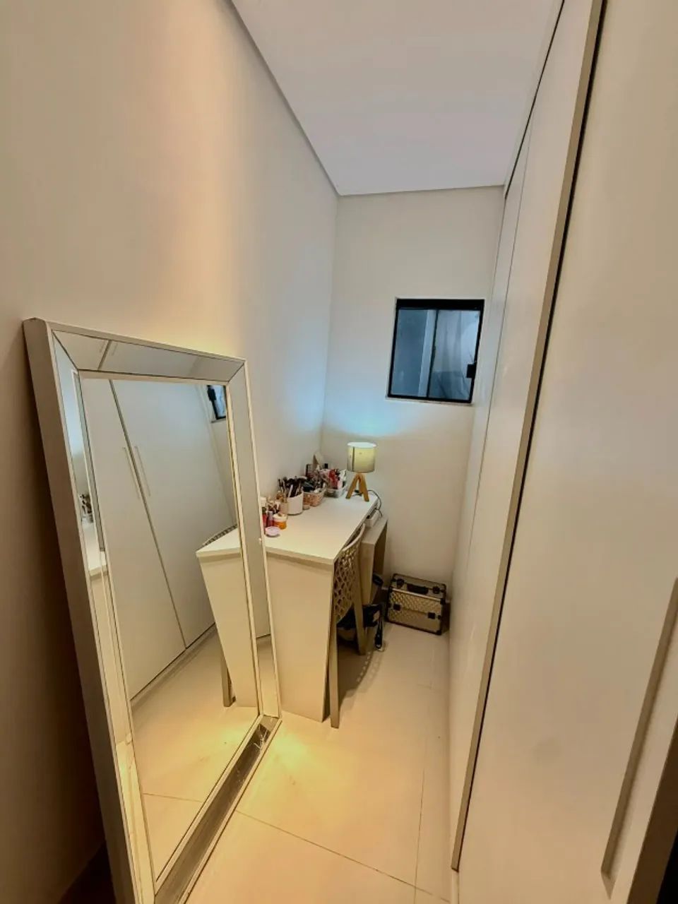 casa com 2 quartos, 2 banheiros e gramado - Foto 3