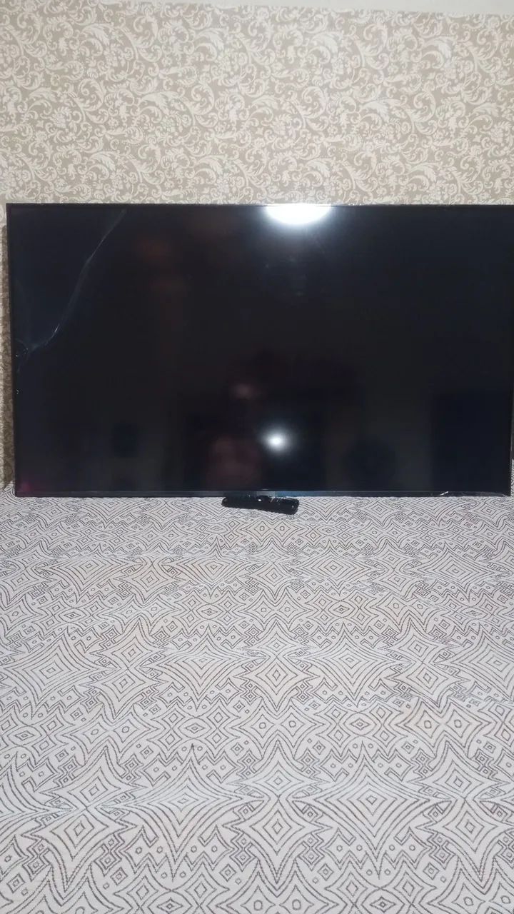 TV Samsung 55 polegadas smart tela com trincado para peças - Foto 2