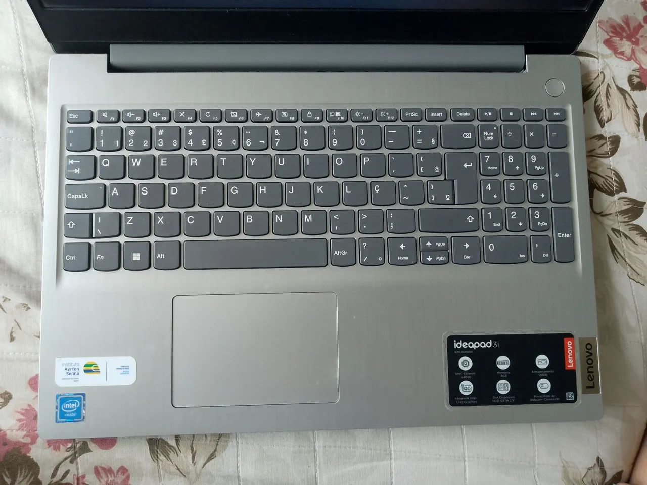 Vendo notebook Lenovo  - Foto 4