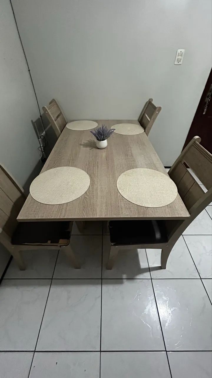 Mesa 4 cadeiras  - Foto 3