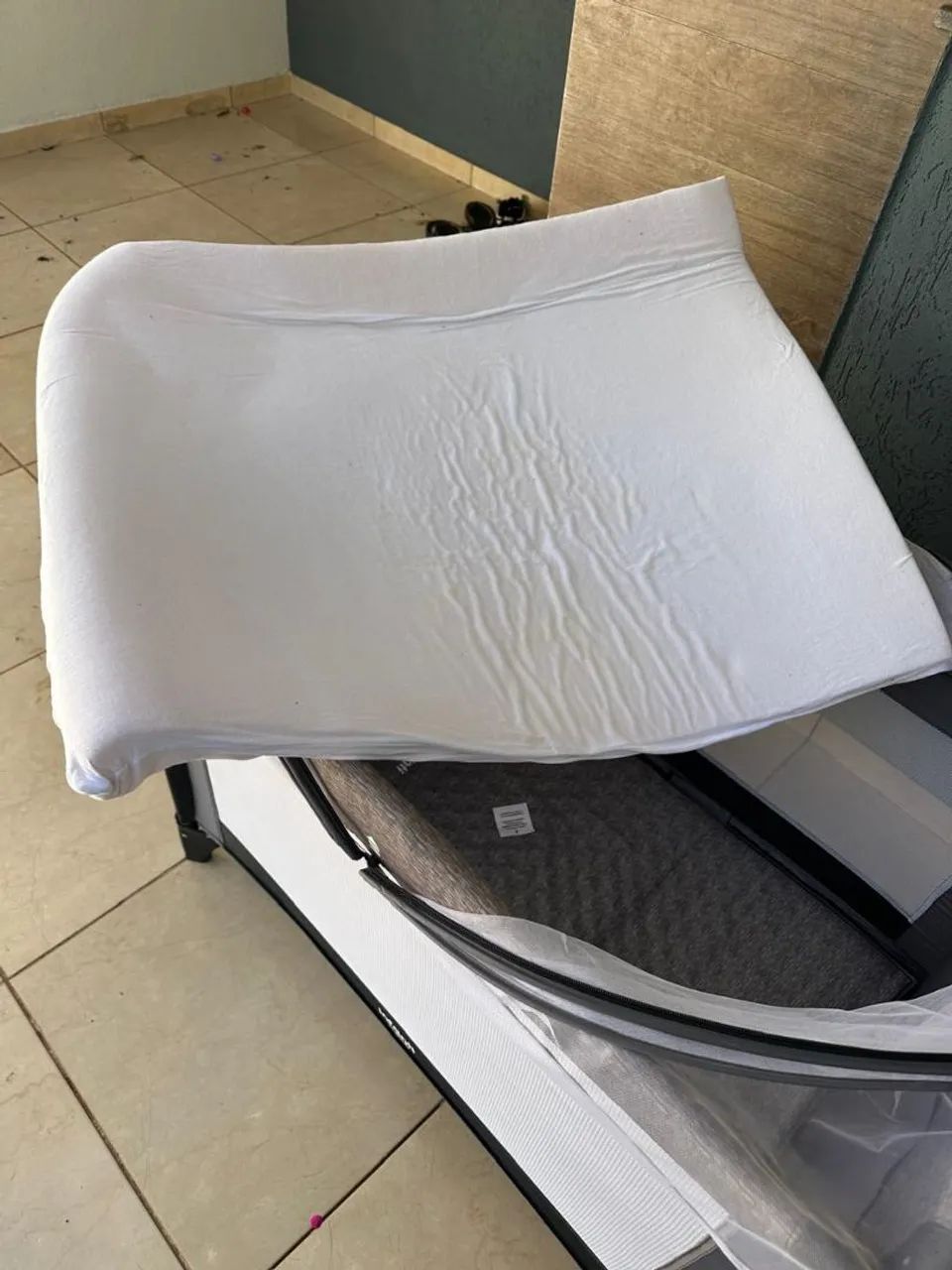 Berço Cercado Desmontável Até 15kg Easy Cinza - Foto 3