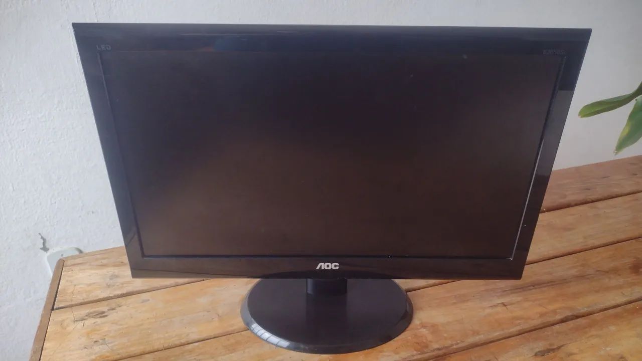 Monitor AOC 20"