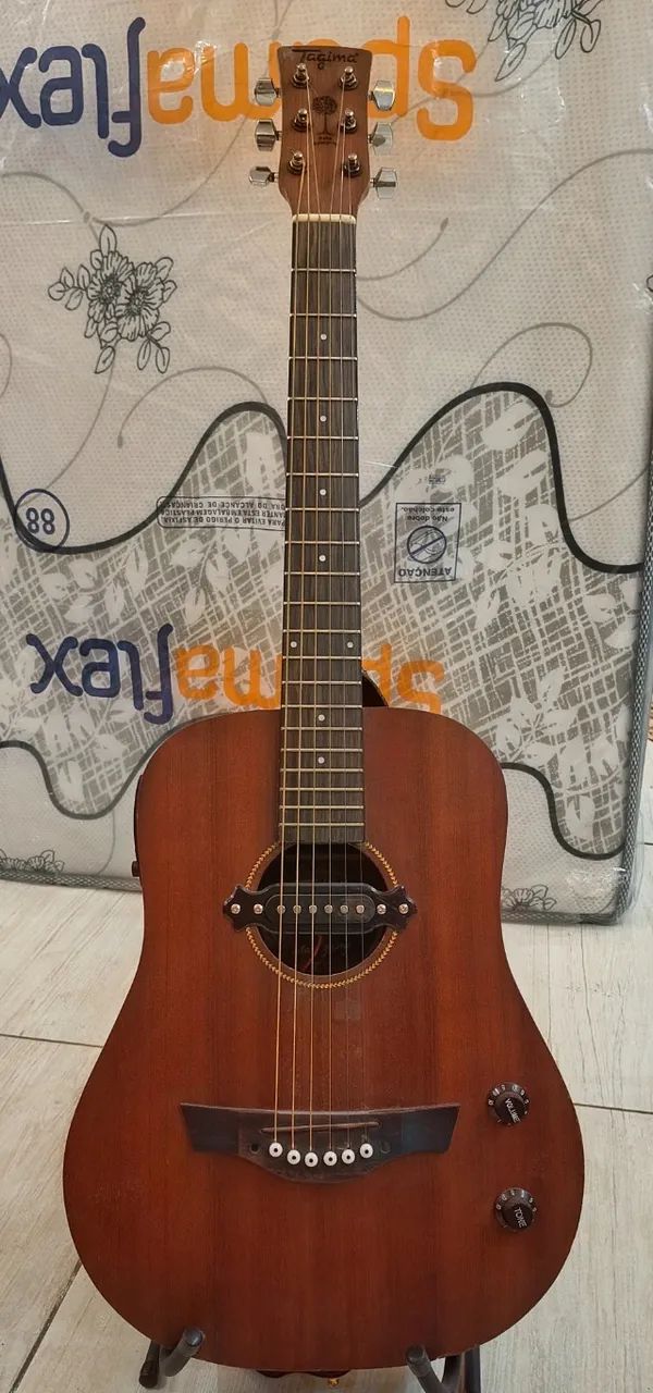 Violão elétrico 
