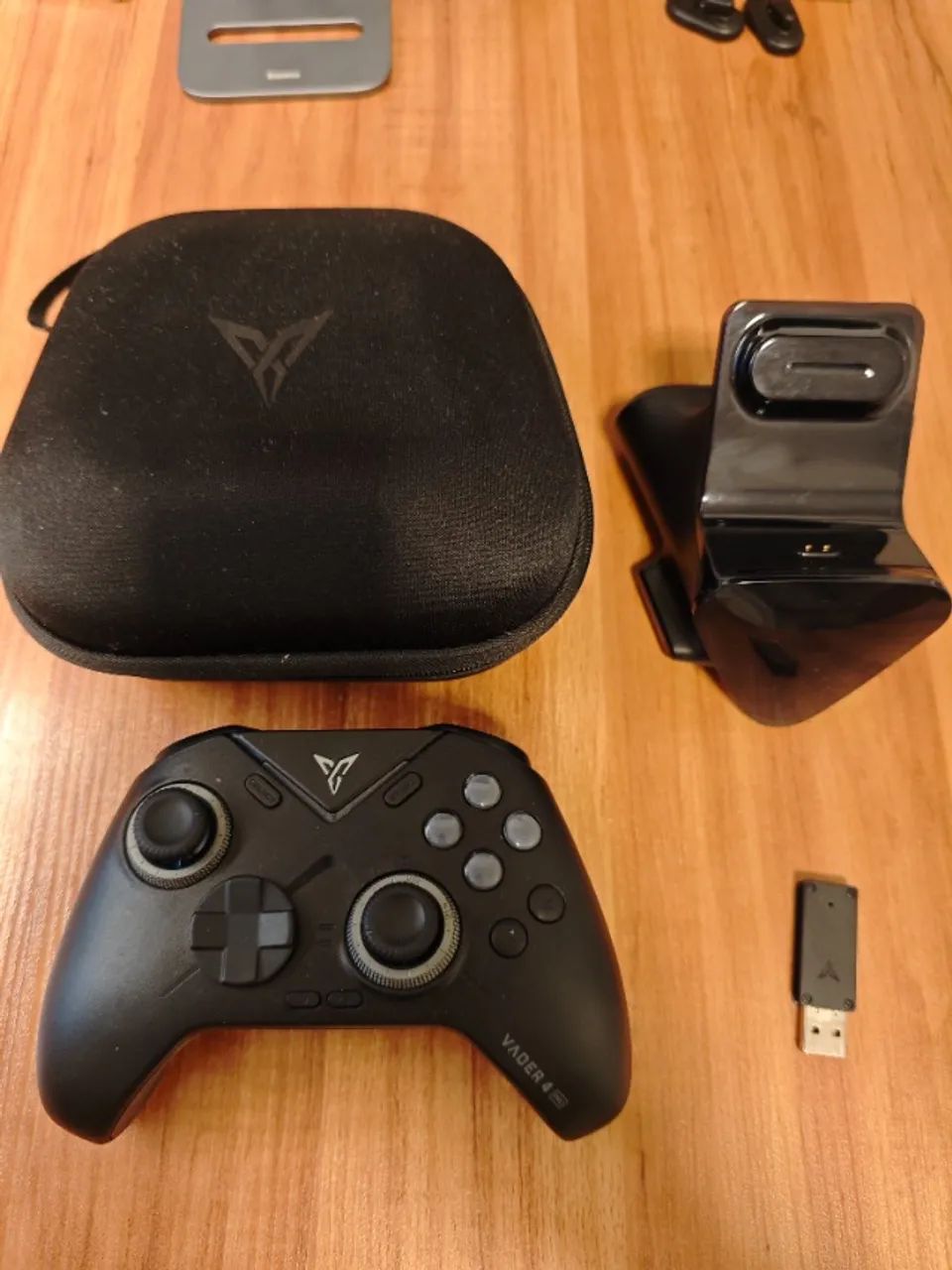 Controle Flydigi Vader 4 Pro + Acessorios + Dock - Foto 3