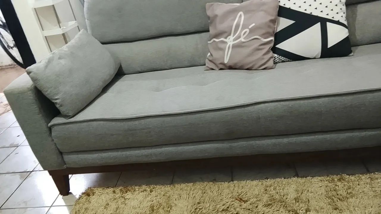 Sofá de linho na cor cinza - Foto 3