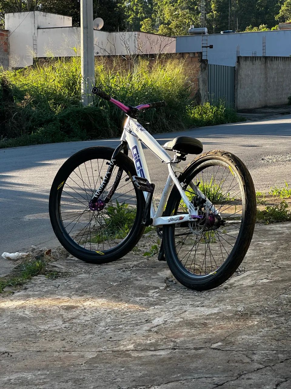 BIKE GIOS 4trix branca e roxa .  - Foto 2