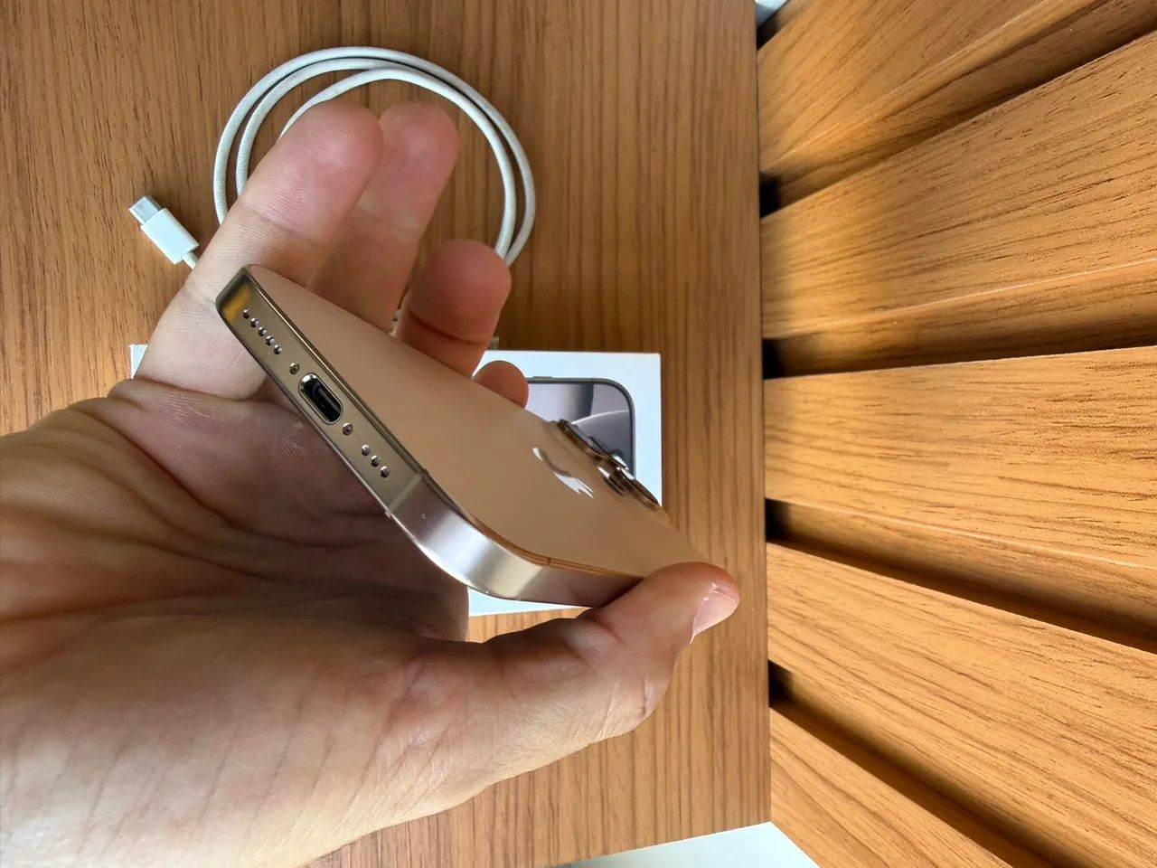 iPhone 16 Pro 128gb Desert Titânio (Com caixa e cabo originais) - Foto 4