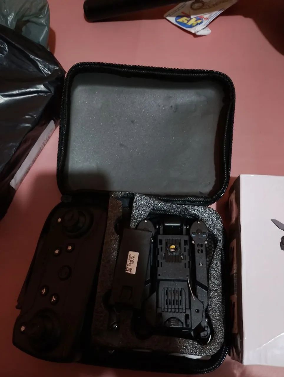 Drone compacto e versátil 