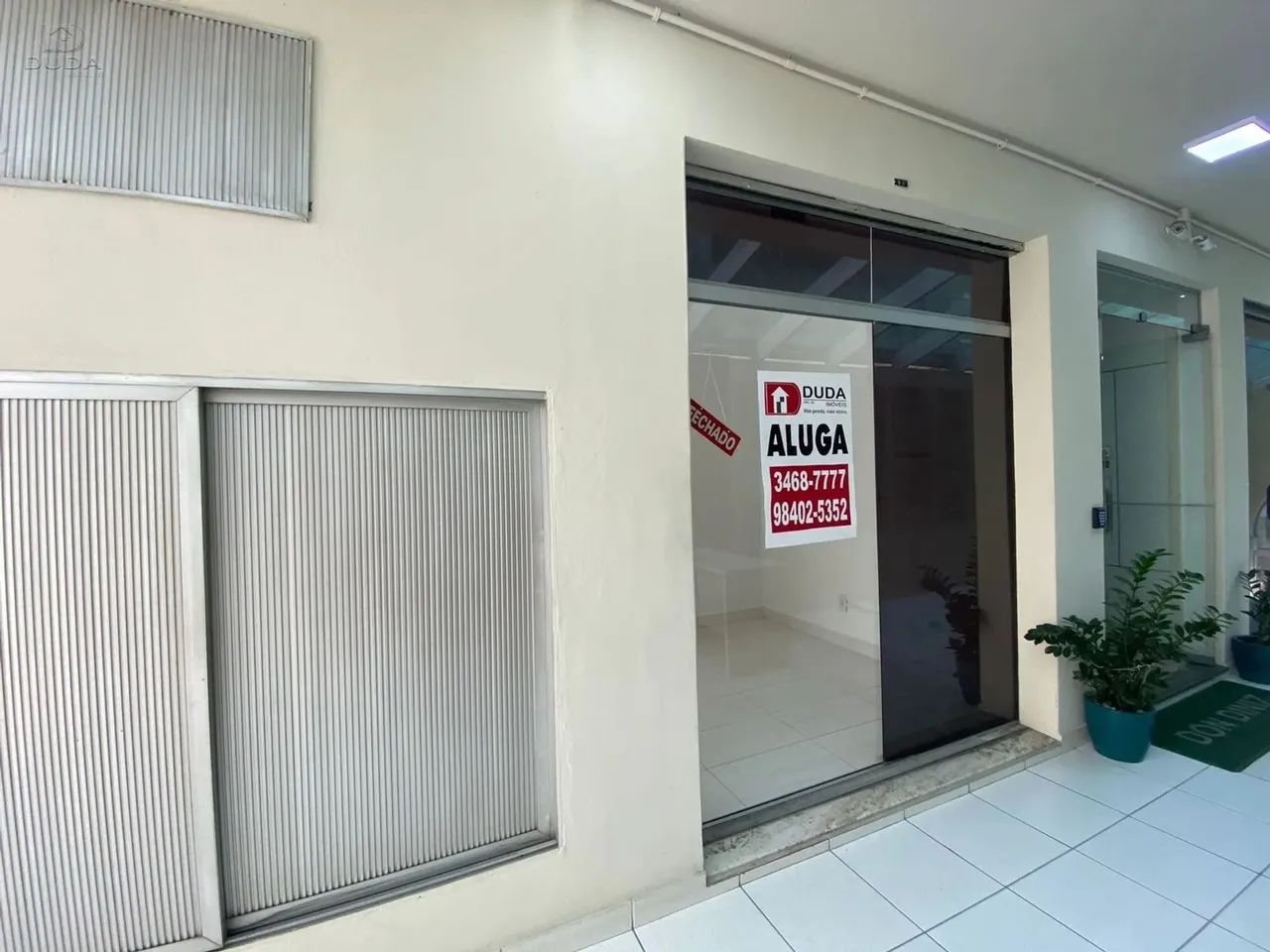 Sala comercial aérea medindo 23m² com 1 banheiro. - Foto 3