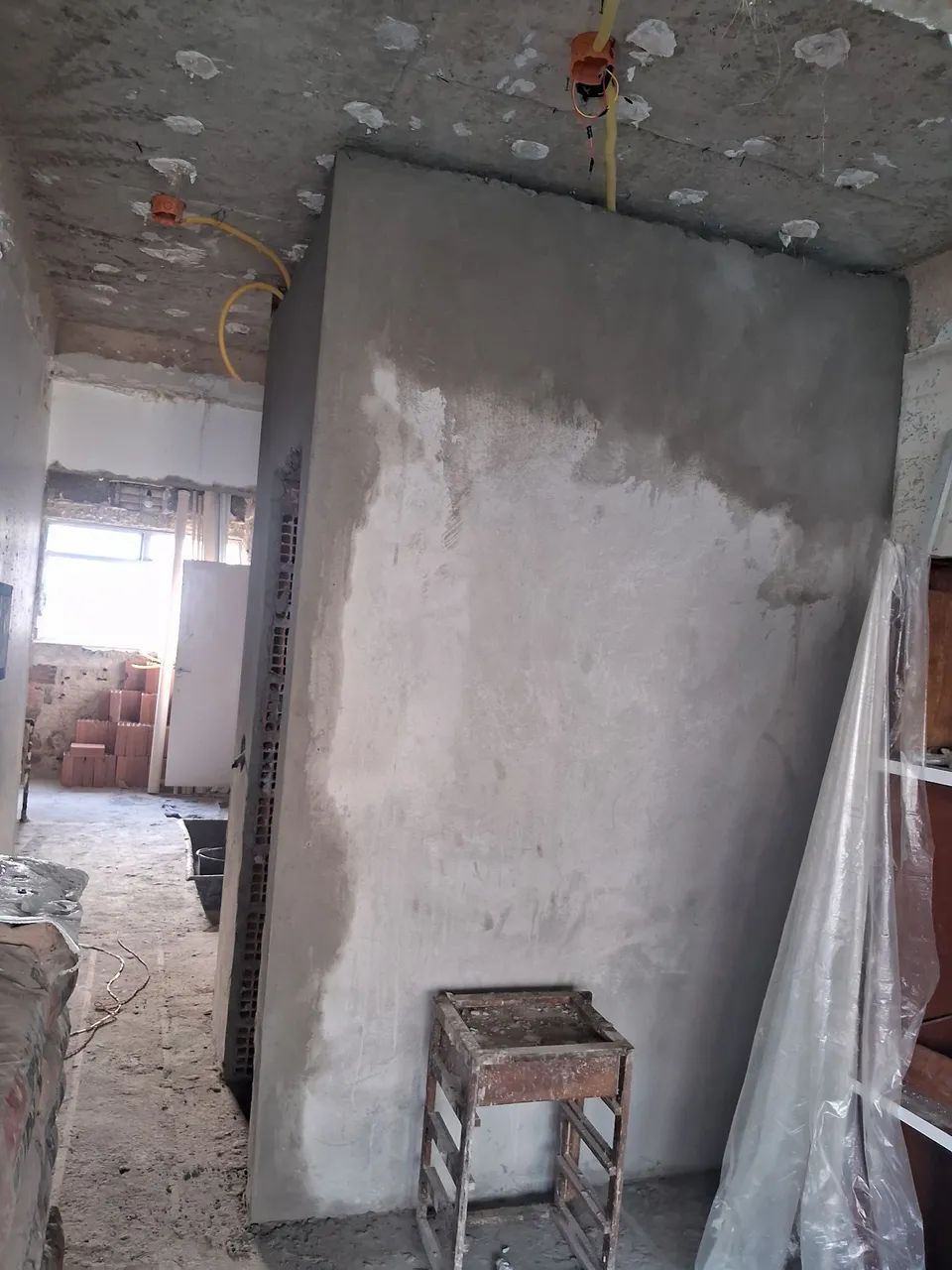 Pedreiro construímos e reformamos