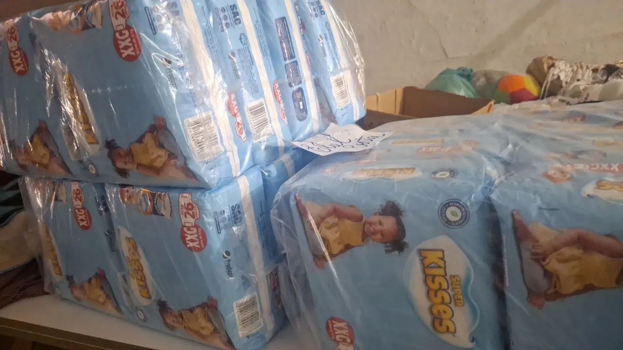 Fraldas infantil e geriatra 