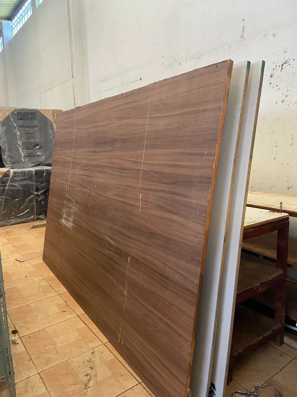 Mesa de corte industrial à venda - aceita propostas