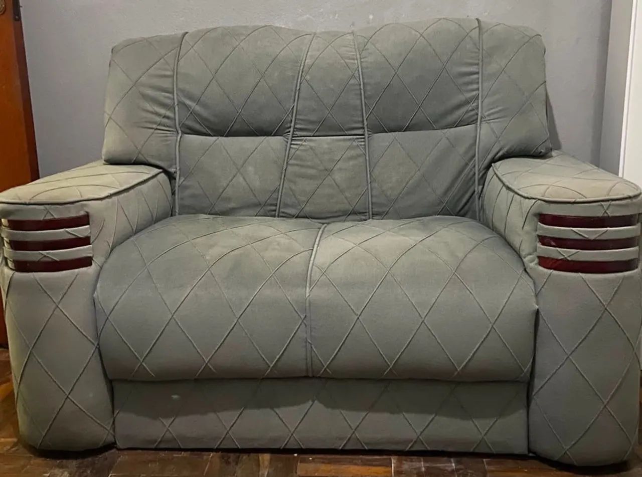 Sofá 2 lugares