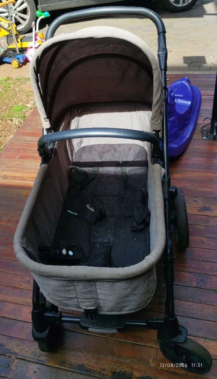 Carrinho Moisés + Bebê conforto + Base - Cosco COMPLETO E IMPECÁVEL  - Foto 3