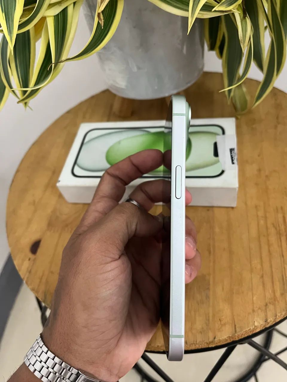 IPHONE 15 256GB (Green) - Foto 4