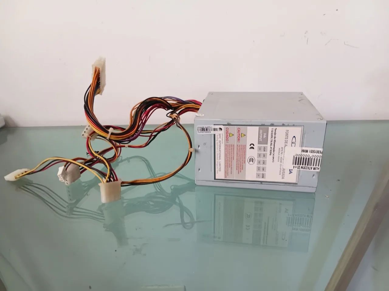 Fonte ATX Cpu 230W Perfeito funcionamento 