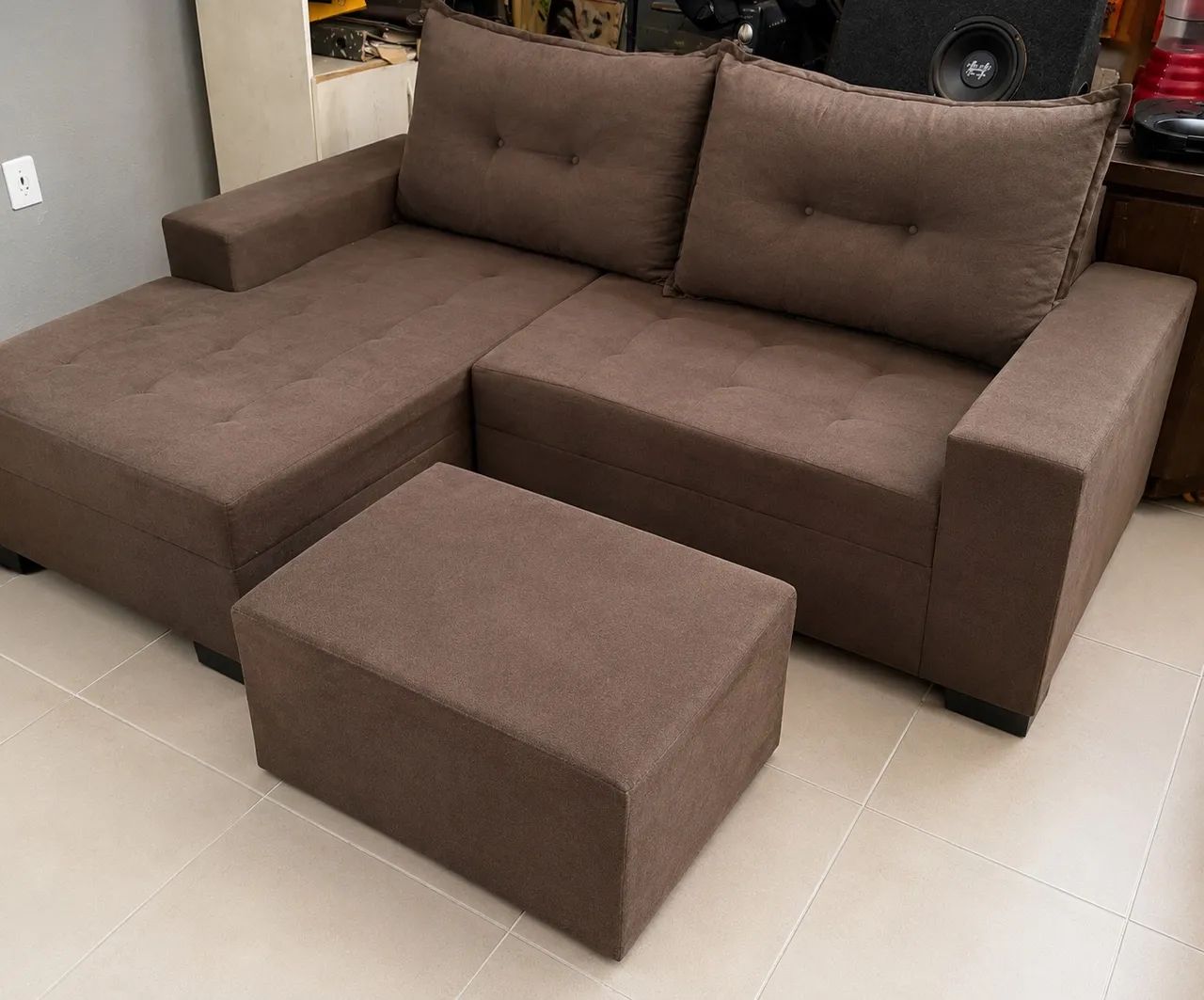 Jogo de Sofá de canto com almofadas seminovo chaise e puf  - Foto 2