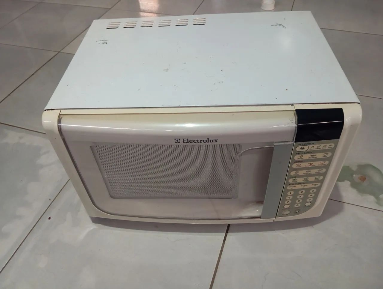 vende - esse Microondas. contato *