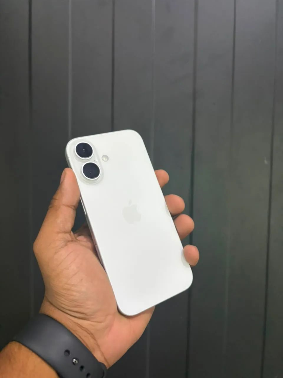 iPhone 16 na garantia