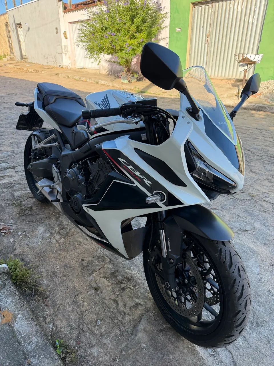 Cbr650r - Foto 2