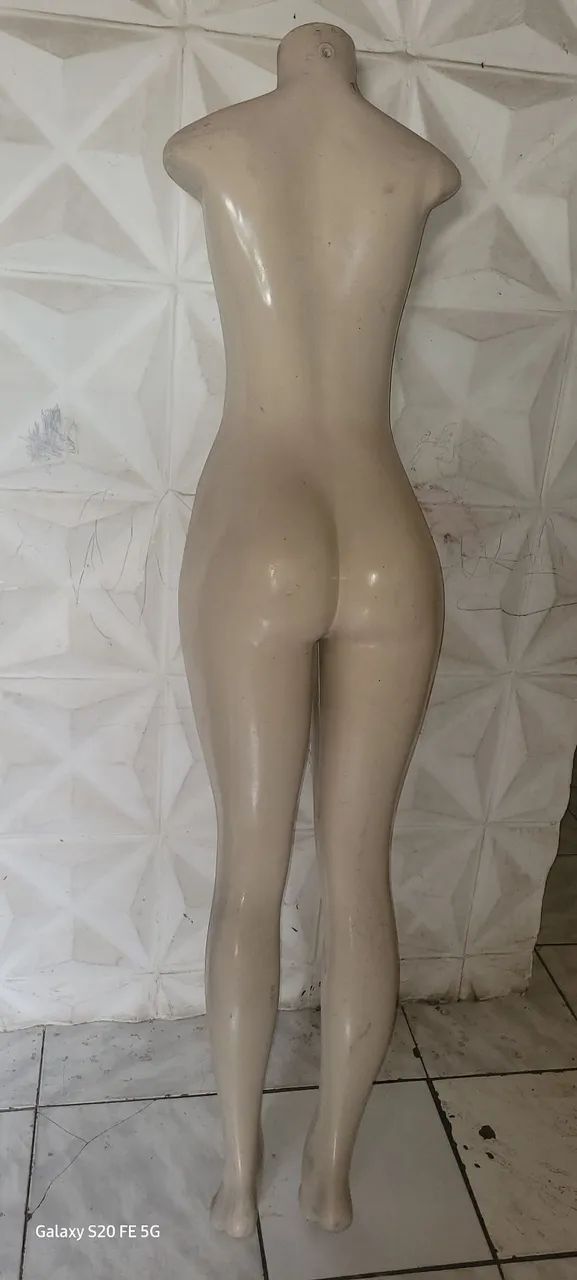 Manequins femininos - Foto 3