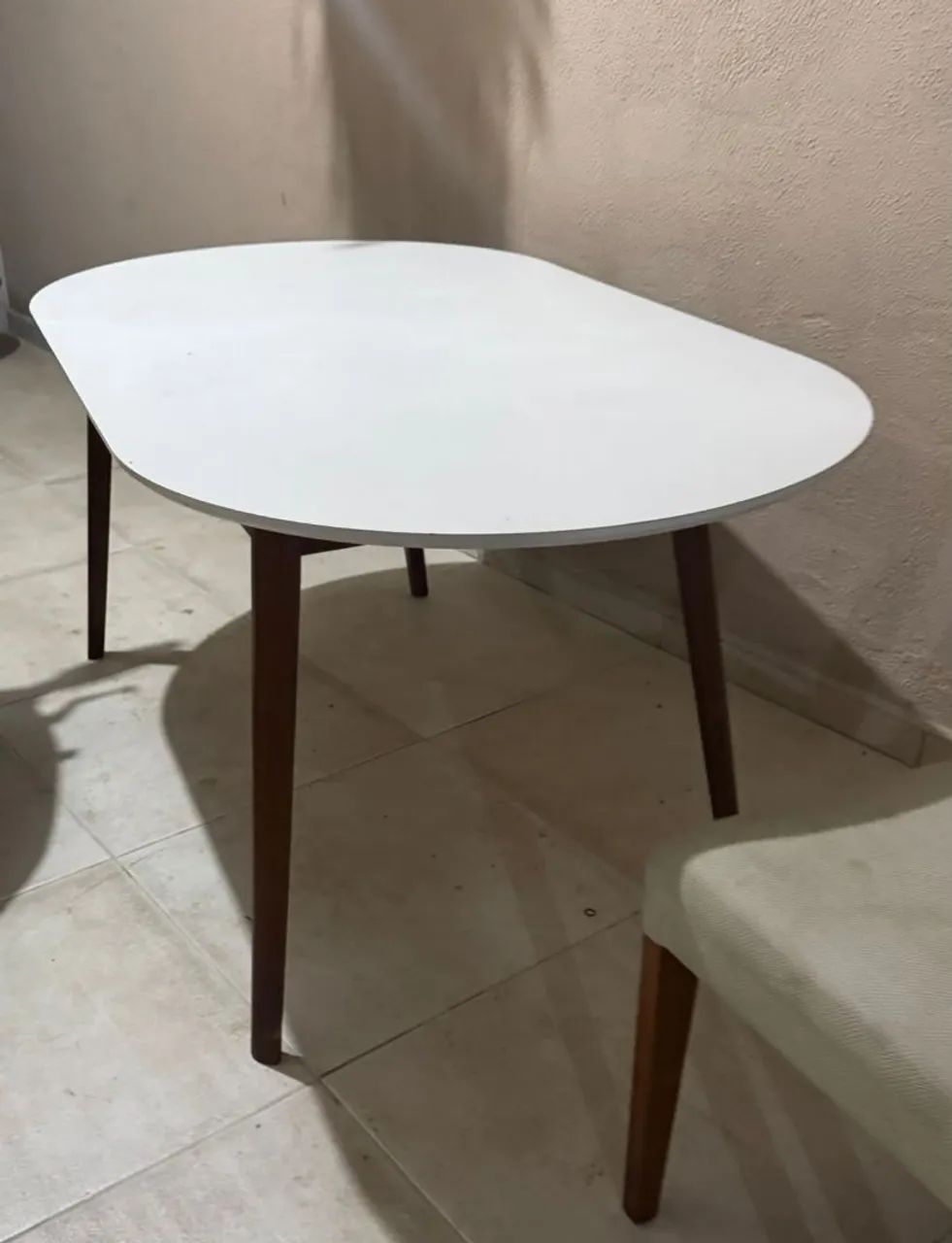 MESA MADEIRA COM 4 CADEIRAS