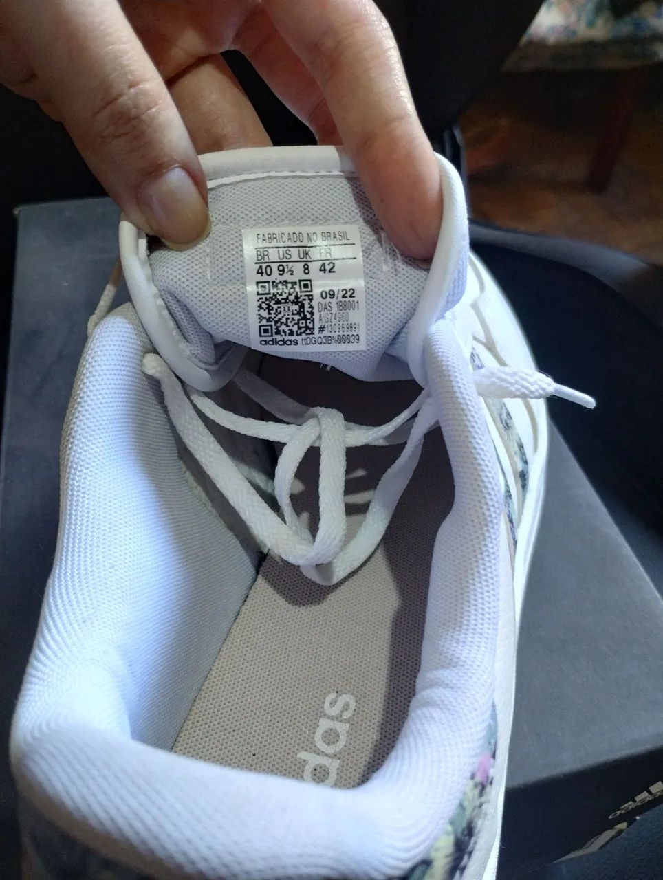 Tênis Adidas Breaknet Branco Floral  - Foto 2