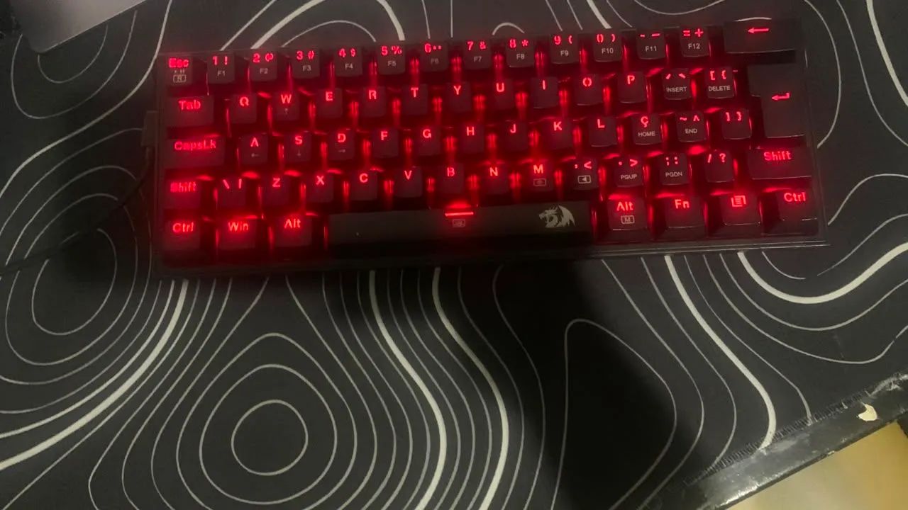Teclado redragon k617 rgb fizz Black switch Brown, com removedor de switch e keycaps - Foto 4