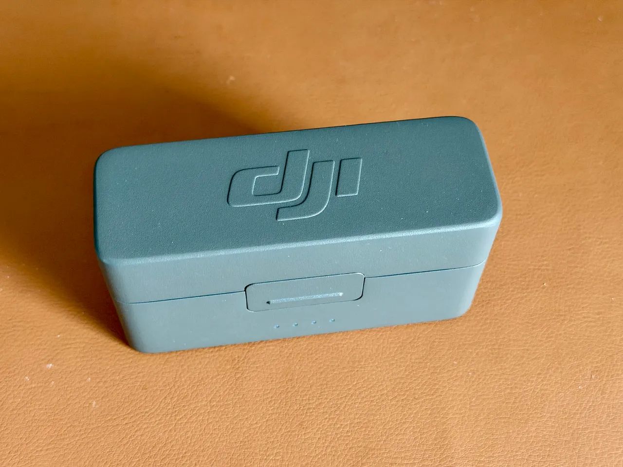Dji Mic 2 (2 Tx + 1 Rx + estojo de carregamento) Cor preta