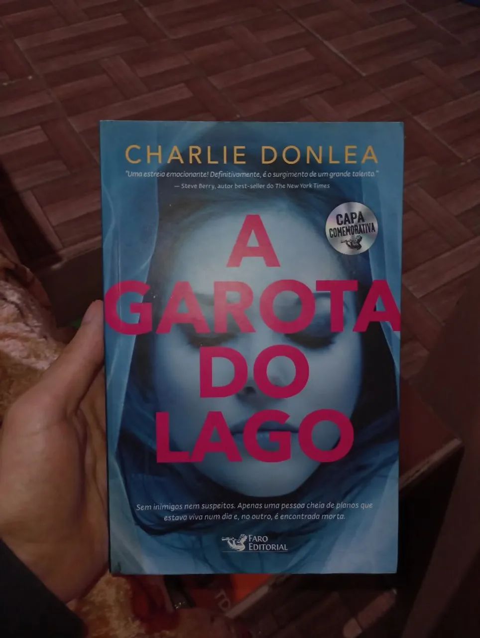 Livro A Garota do Lago - Charlie Donlea | Ótimo estado. - Livros e ...