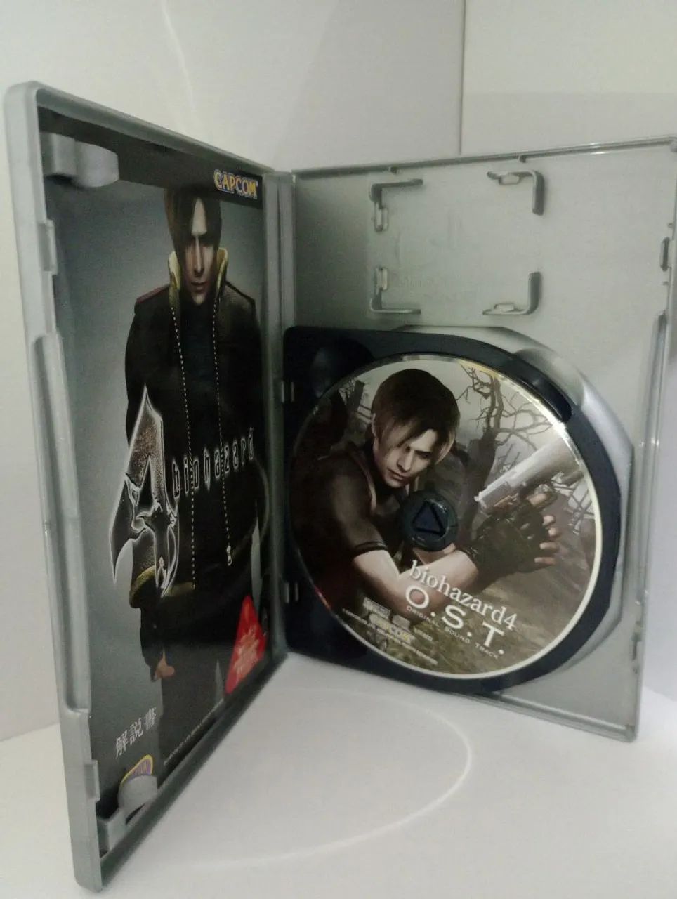 RESIDENT EVIL BIOHAZARD 4 ORIGINAL JAPONÊS COMPLETO PLAY 2 - Foto 3