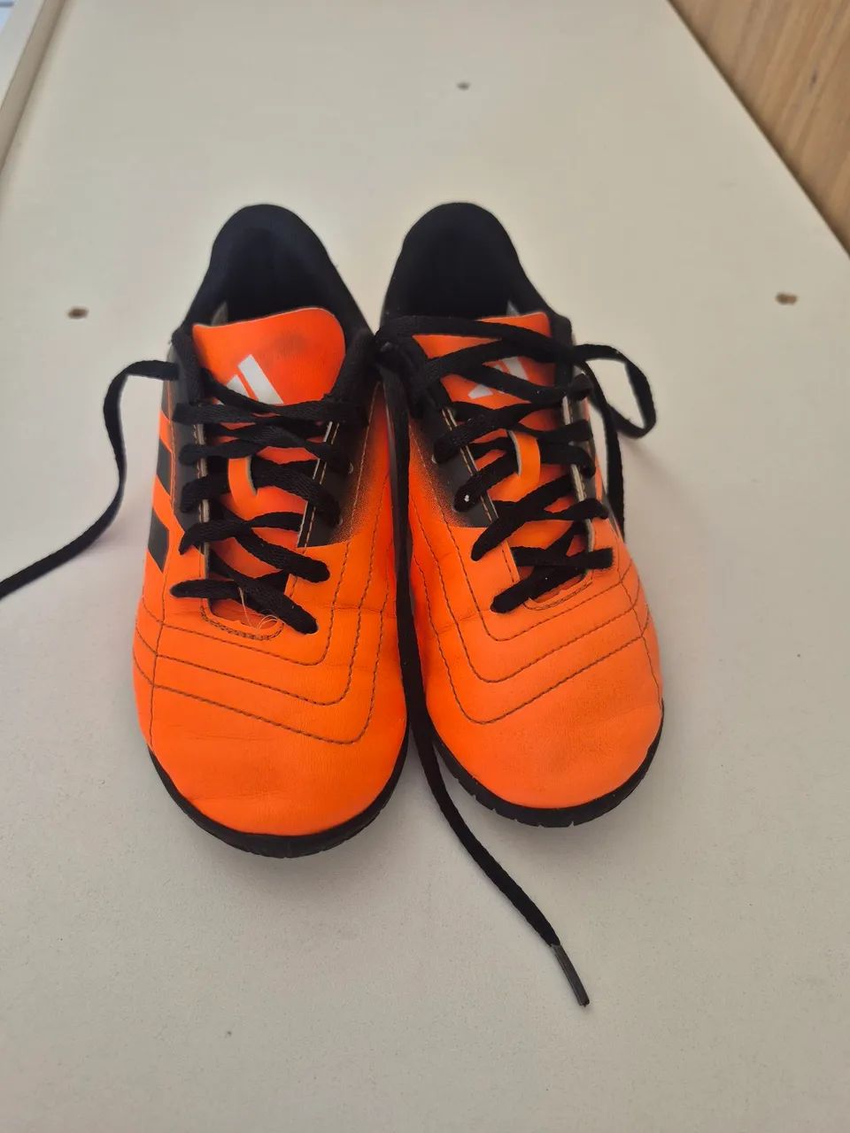 Chuteira Adidas - tamanho 31 - Calçados Esportivos - Medianeira