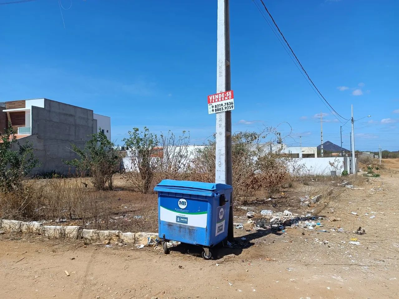 Vende-se excelente terreno no Luar de Angelita 