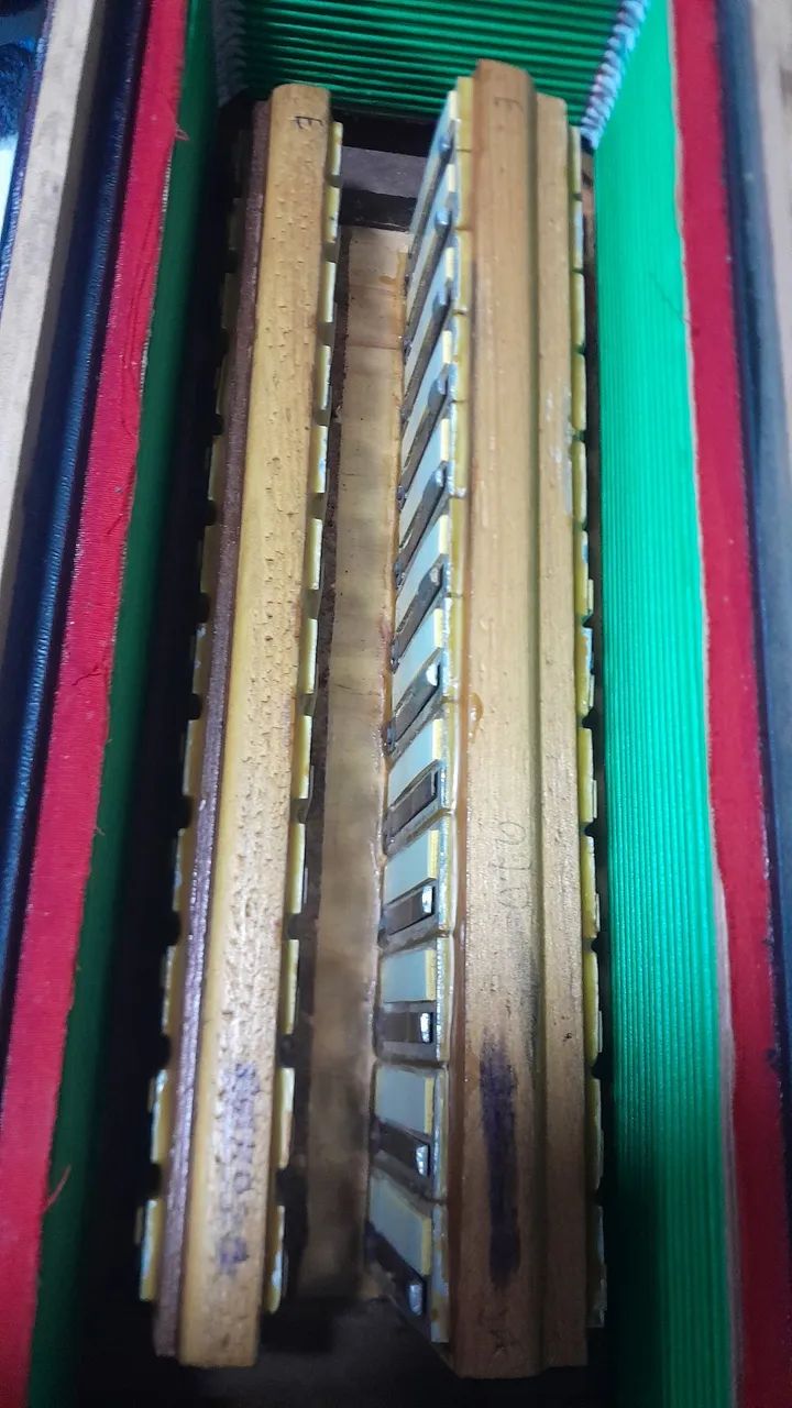 Acordeon todeschini 80 baixo  - Foto 5