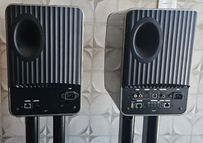 Par de Caixas Ativas KEF LS50 Wireless - Foto 3