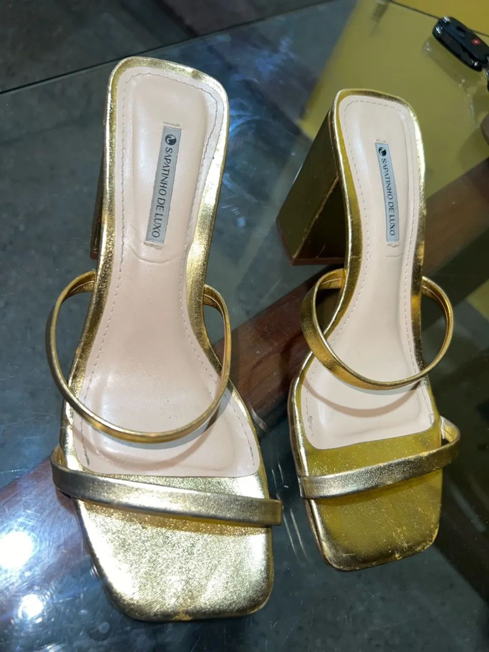 Sandália sapatinho de luxo dourada  - Foto 3