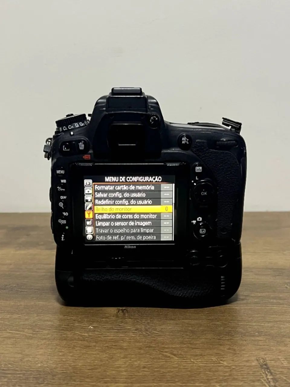 Nikon D750 com grip incluso - USADA  - Foto 5