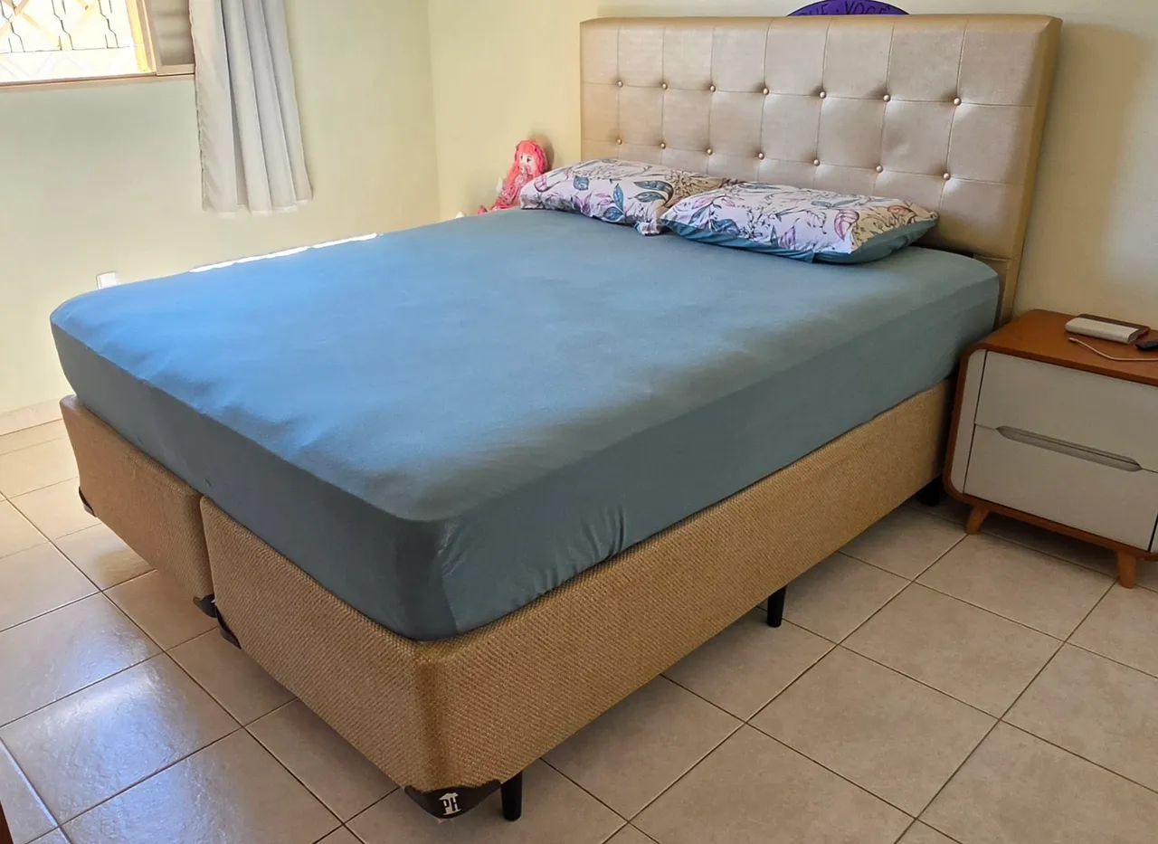 Cama box com cabeceira quenn